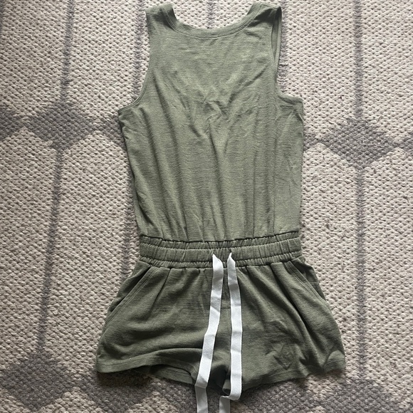 Wilfred XS romper - Picture 5 of 6